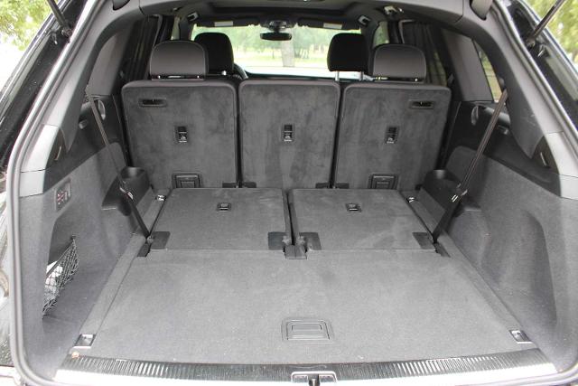 2025 Audi Q7 Vehicle Photo in HOUSTON, TX 77090