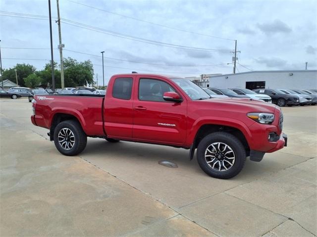 Used 2022 Toyota Tacoma TRD Sport with VIN 3TYRZ5CN4NT024375 for sale in Lawton, OK