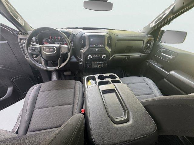 2023 GMC Sierra 1500 Vehicle Photo in LEOMINSTER, MA 01453-2952