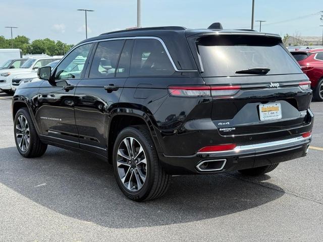 2024 Jeep Grand Cherokee Vehicle Photo in COLUMBIA, MO 65203-3903