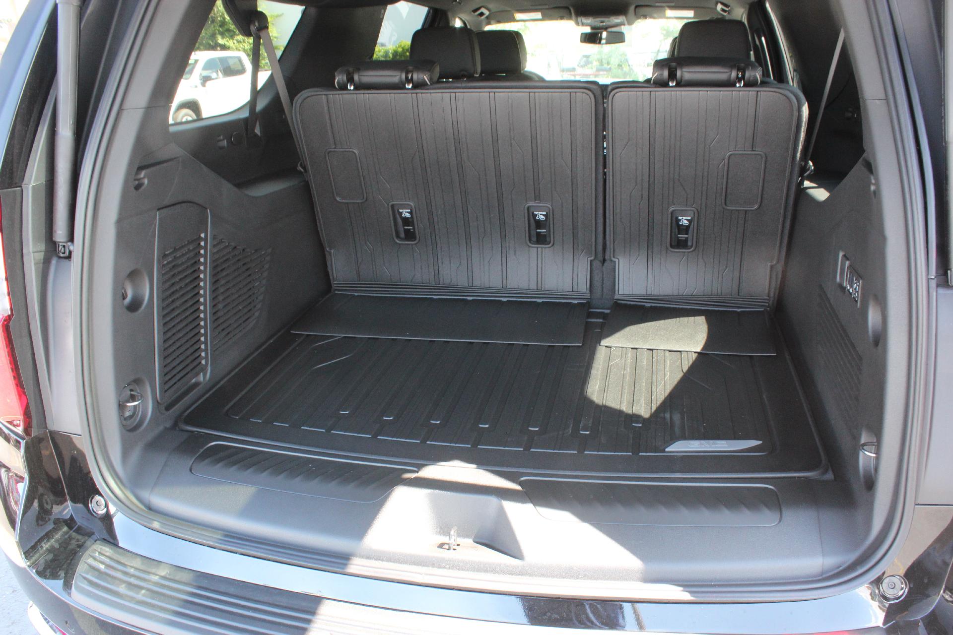 2025 GMC Yukon XL Vehicle Photo in AURORA, CO 80012-4011