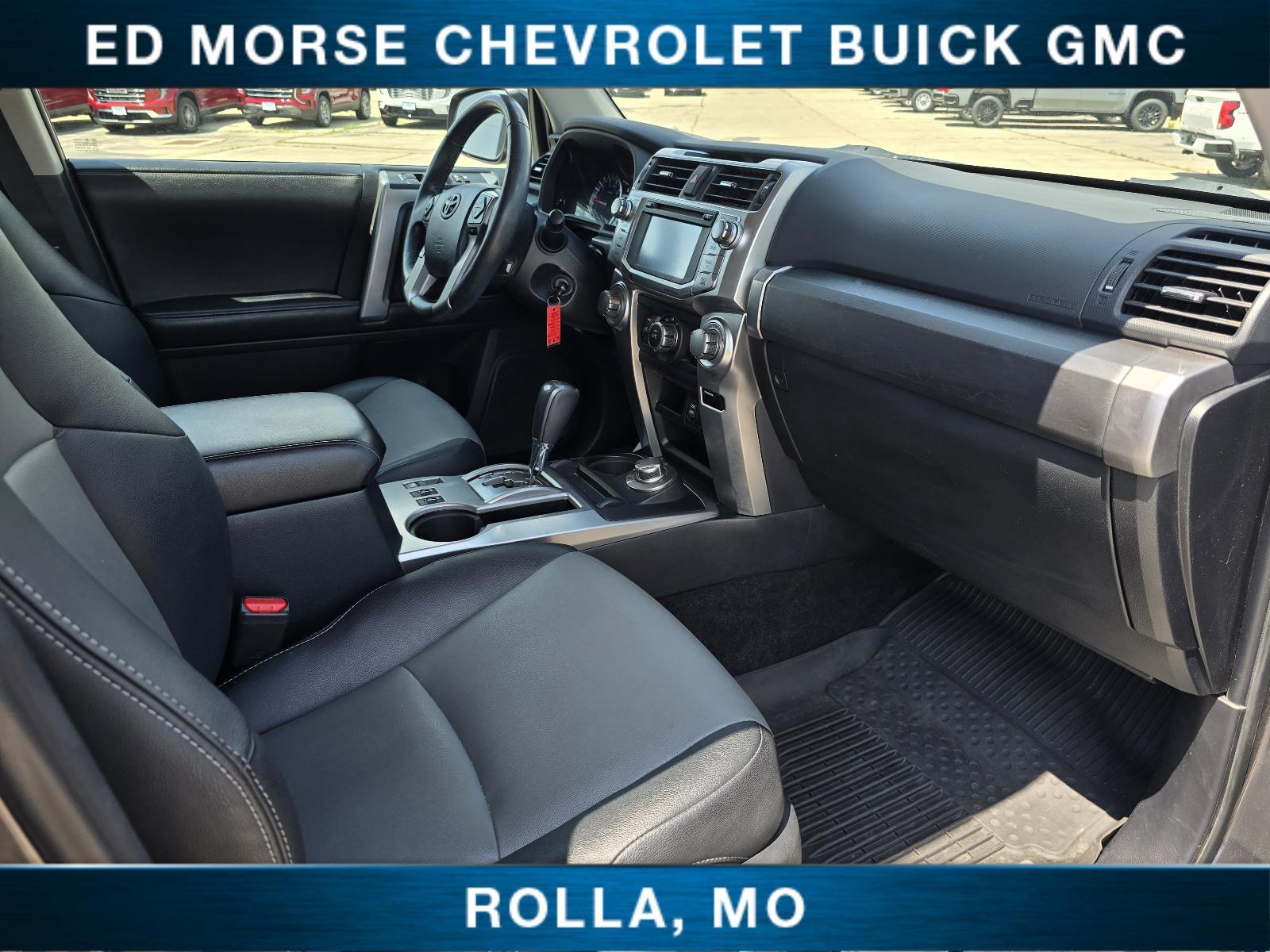 2017 Toyota 4Runner Vehicle Photo in Rolla, MO 65401