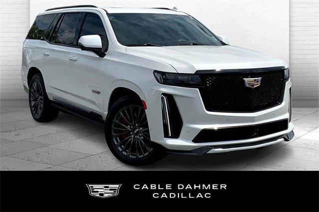 2023 Cadillac Escalade Vehicle Photo in KANSAS CITY, MO 64114-4545