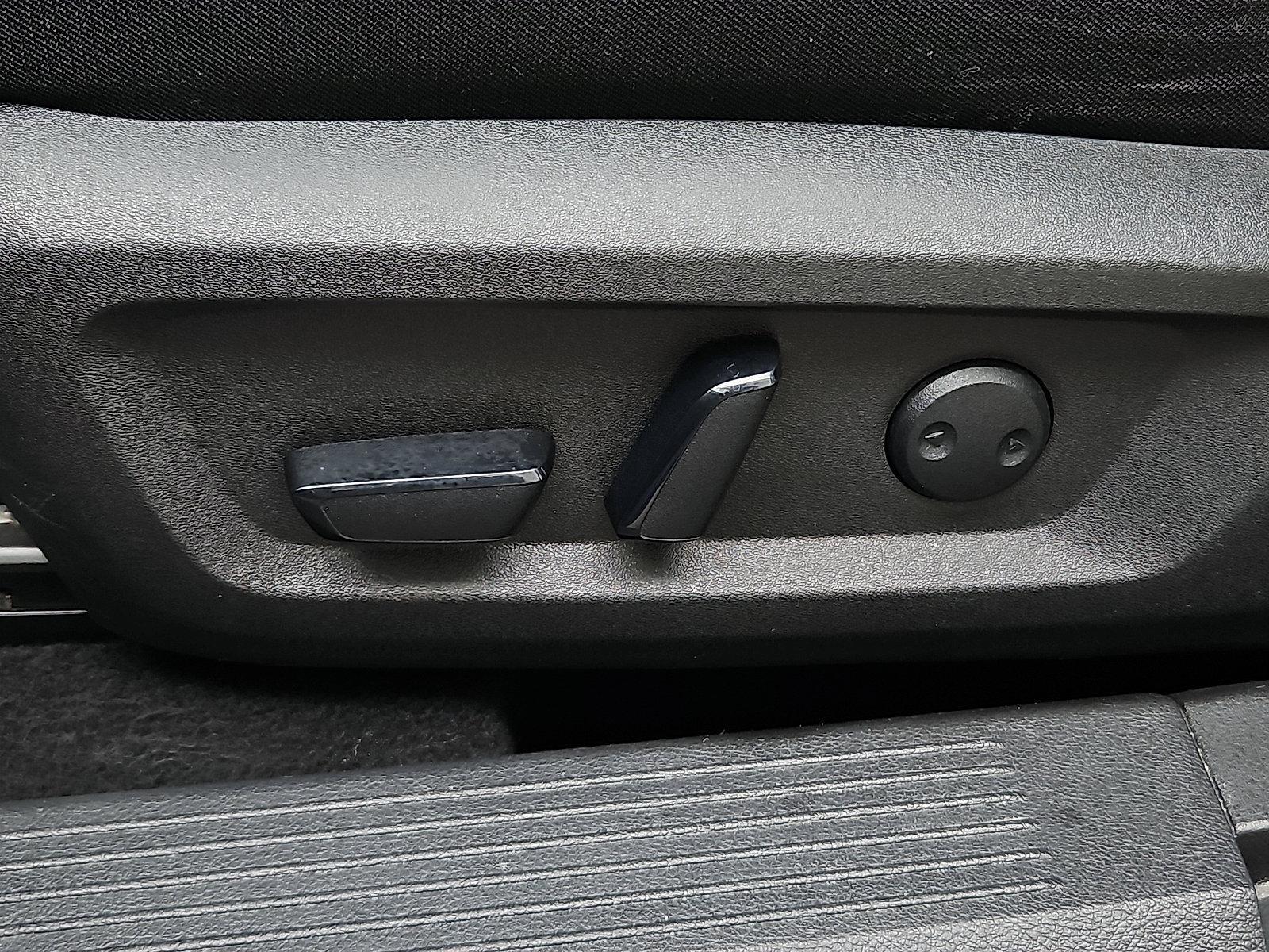 2021 Nissan Rogue Vehicle Photo in Jenkintown, PA 19046