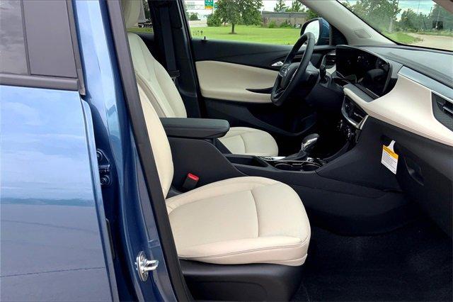 2025 Buick Encore GX Vehicle Photo in TOPEKA, KS 66609-0000