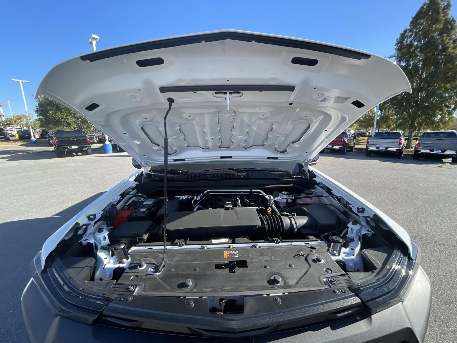 2024 Chevrolet Colorado Vehicle Photo in BENTONVILLE, AR 72712-4322
