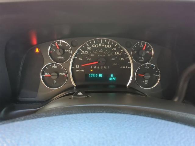 2024 Chevrolet Express Passenger 3500 Vehicle Photo in ALBERTVILLE, AL 35950-0246