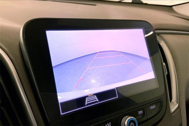 2022 Chevrolet Malibu Vehicle Photo in Lees Summit, MO 64086