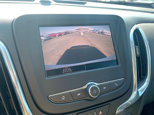 2022 Chevrolet Equinox Vehicle Photo in MOON TOWNSHIP, PA 15108-2571