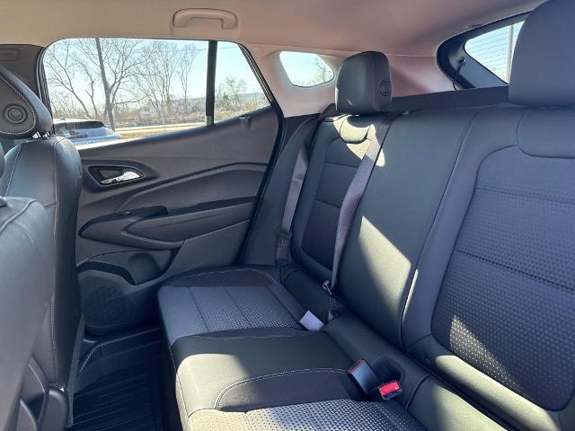 2025 Chevrolet Trax Vehicle Photo in MANHATTAN, KS 66502-5036