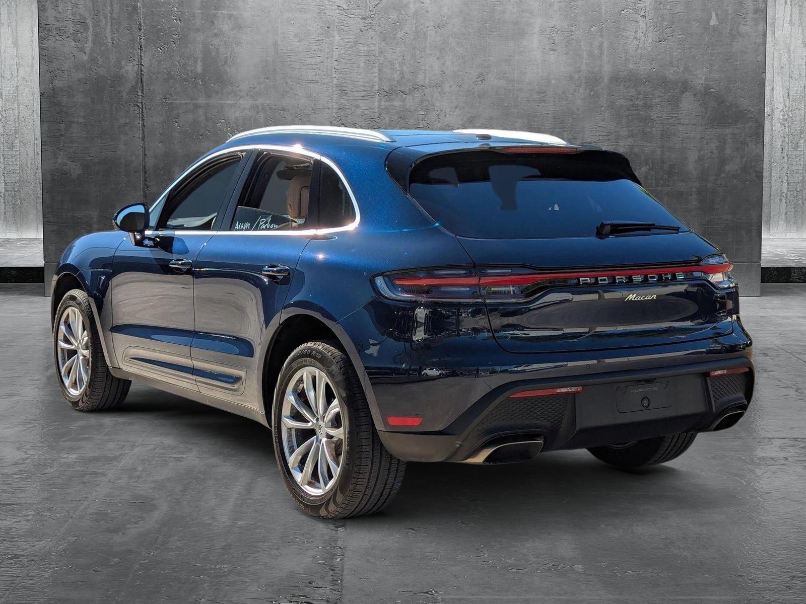 2022 Porsche Macan Vehicle Photo in Pembroke Pines , FL 33027