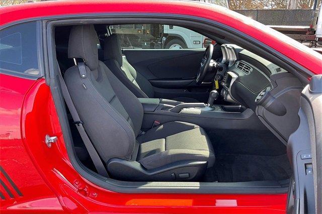 2015 Chevrolet Camaro Vehicle Photo in INDEPENDENCE, MO 64055-1314