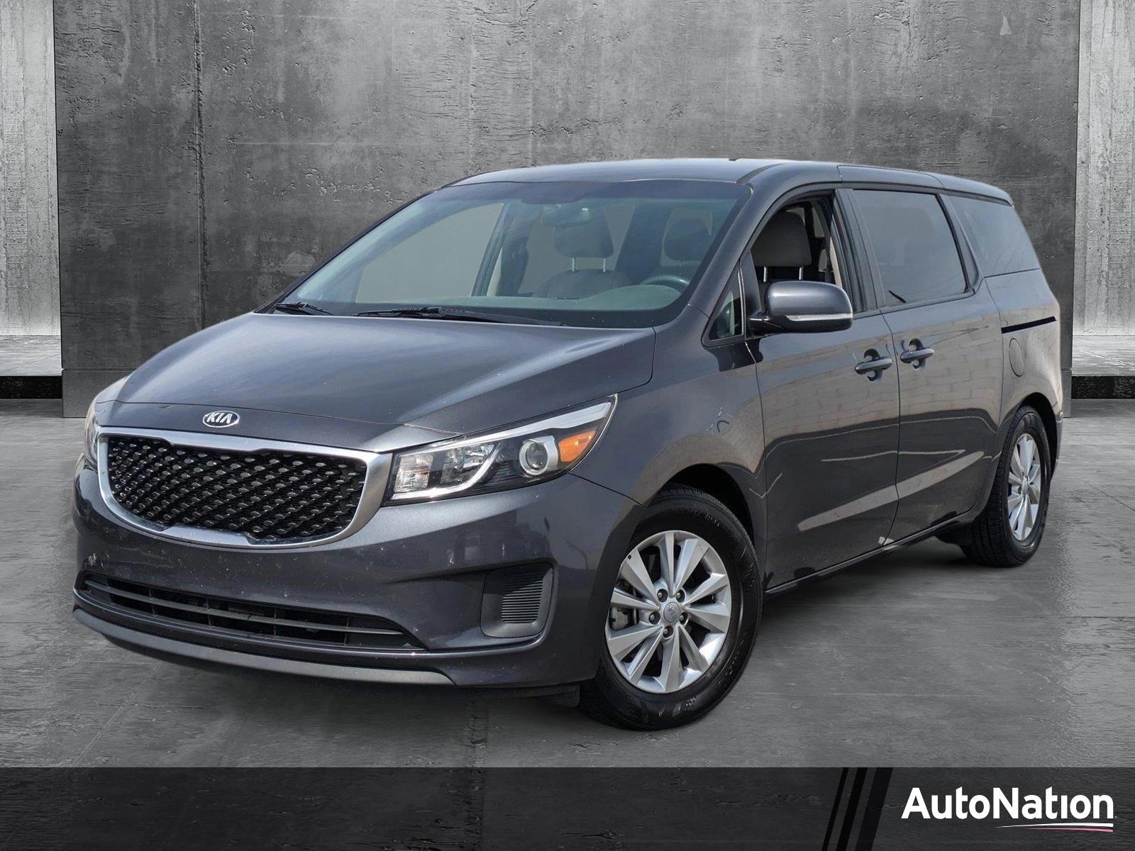 2017 Kia Sedona Vehicle Photo in GILBERT, AZ 85297-0446