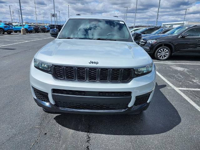 2023 Jeep Grand Cherokee L Vehicle Photo in GREEN BAY, WI 54304-5303