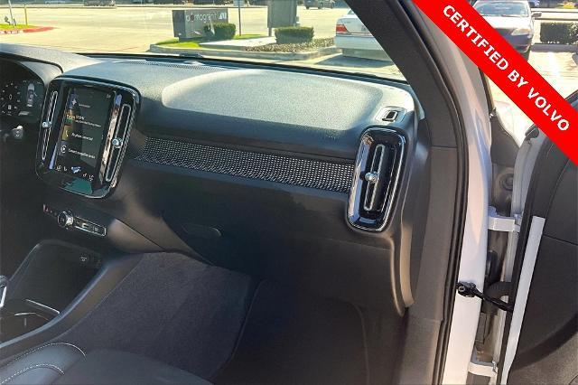 2022 Volvo XC40 Vehicle Photo in Houston, TX 77007