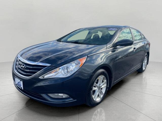 2013 Hyundai SONATA Vehicle Photo in Oshkosh, WI 54904