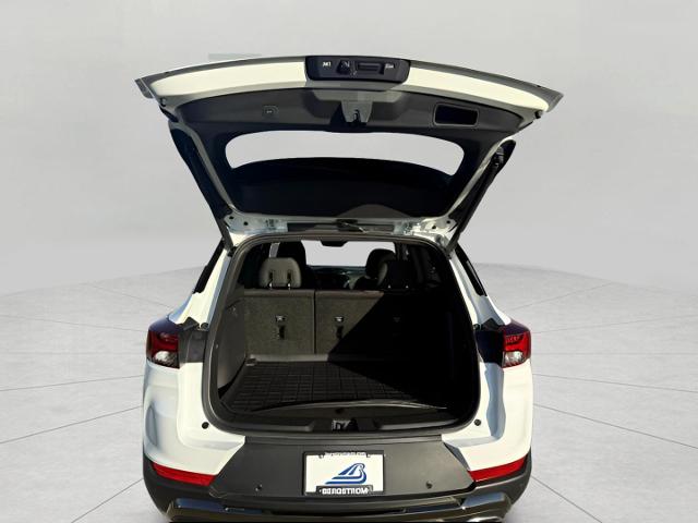 2023 Chevrolet Trailblazer Vehicle Photo in Oshkosh, WI 54904