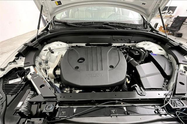 2022 Volvo XC60 Vehicle Photo in Grapevine, TX 76051