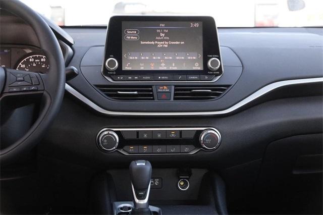 2025 Nissan Altima Vehicle Photo in Hazelwood, MO 63042