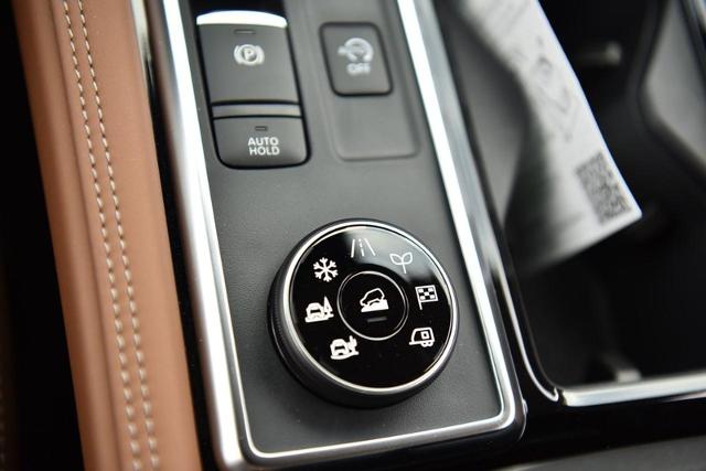 2025 Nissan Pathfinder Vehicle Photo in Ballwin, MO 63011