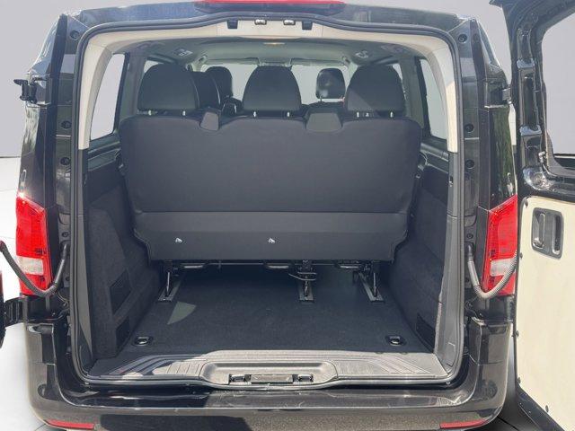 2020 Mercedes-Benz Metris Passenger Van Vehicle Photo in LEOMINSTER, MA 01453-2952