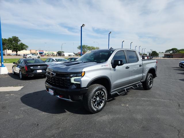 2024 Chevrolet Silverado 1500 Vehicle Photo in HAYS, KS 67601-1994