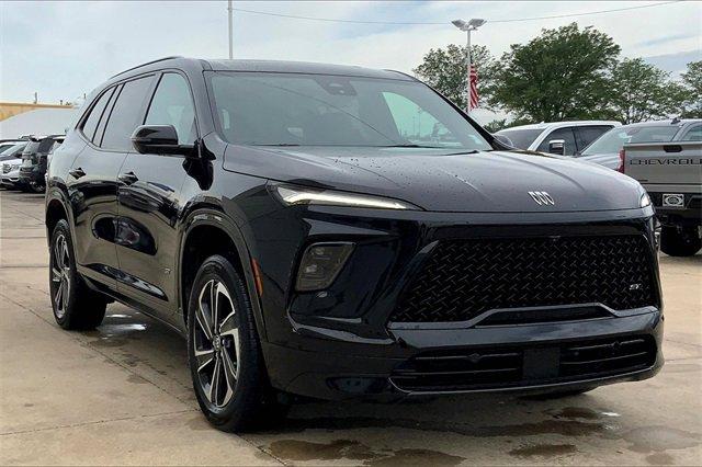 2025 Buick Enclave Vehicle Photo in TOPEKA, KS 66609-0000