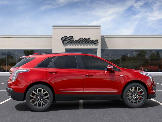 2025 Cadillac XT5 Vehicle Photo in SMITHTOWN, NY 11787-5023