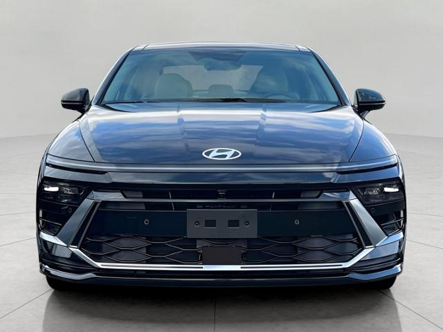 2025 Hyundai SONATA Hybrid Vehicle Photo in Green Bay, WI 54304