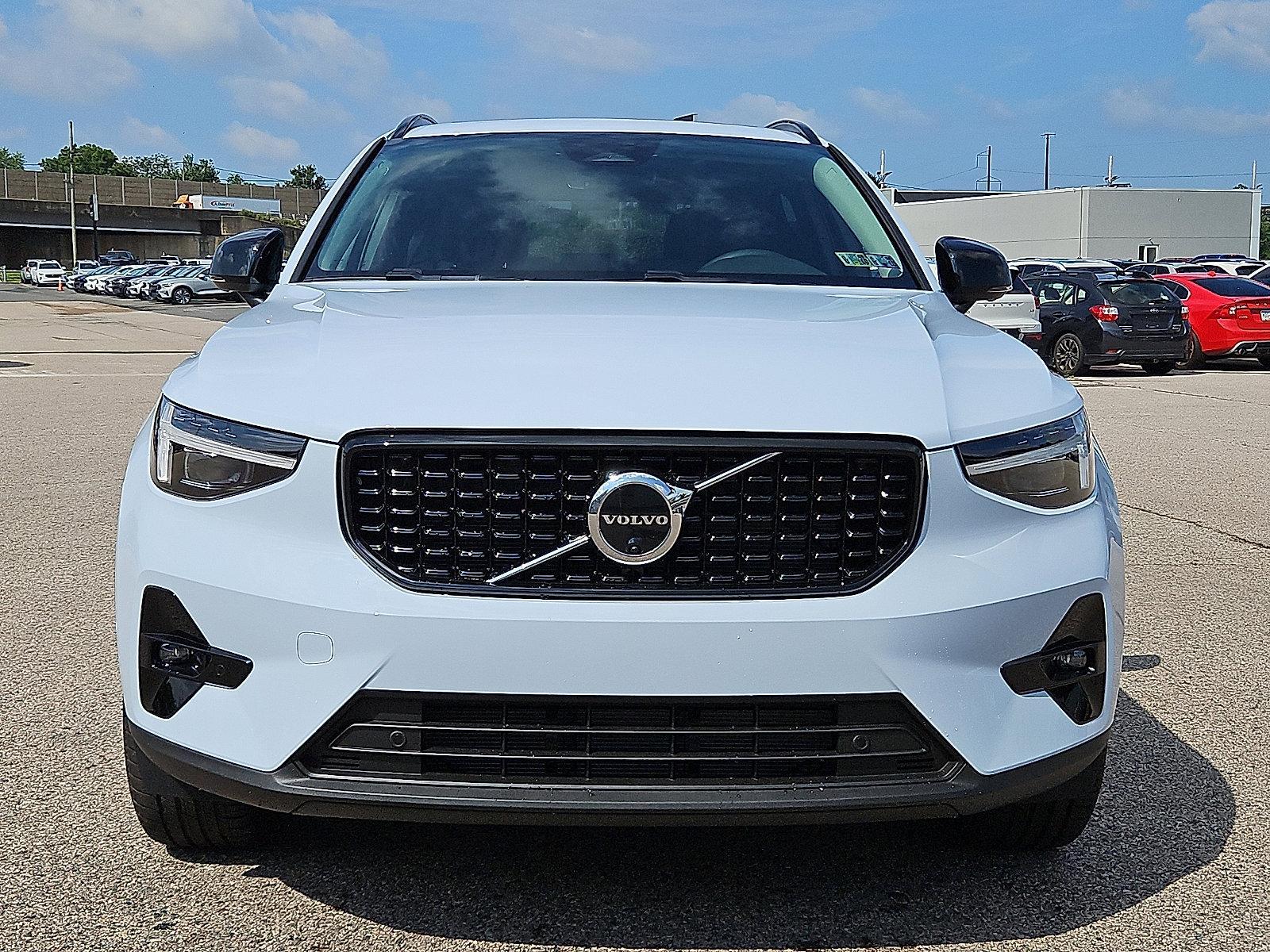 2026 Volvo XC40 Vehicle Photo in Trevose, PA 19053