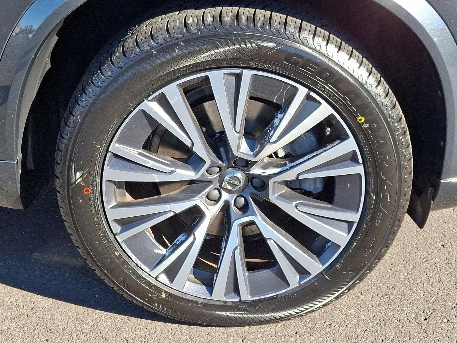 2022 Volvo XC90 Vehicle Photo in Trevose, PA 19053