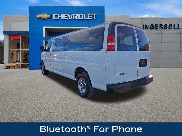 2023 GMC Savana Passenger 3500 Vehicle Photo in PAWLING, NY 12564-3219