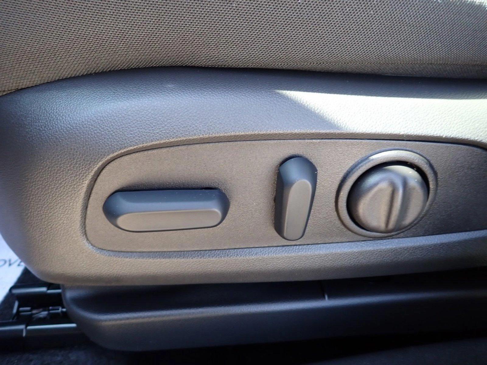 2025 Chevrolet Trailblazer Vehicle Photo in DENVER, CO 80221-3610