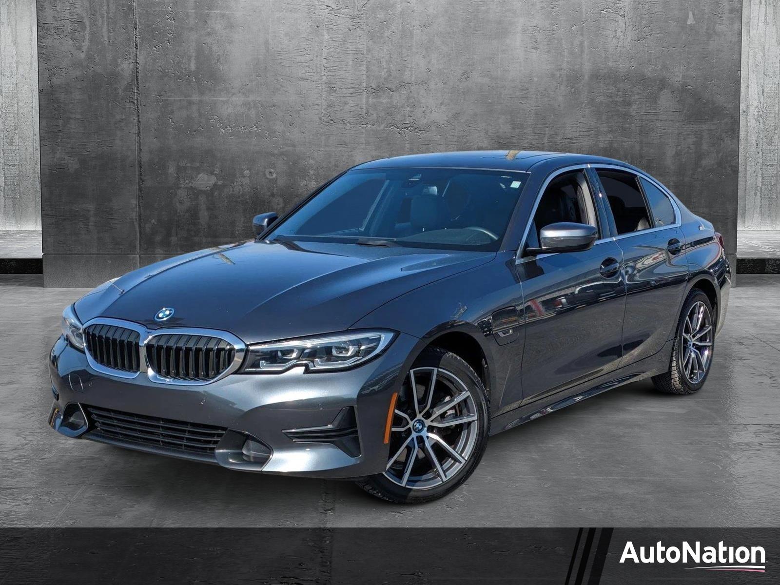2022 BMW 330e xDrive Vehicle Photo in Bradenton, FL 34207