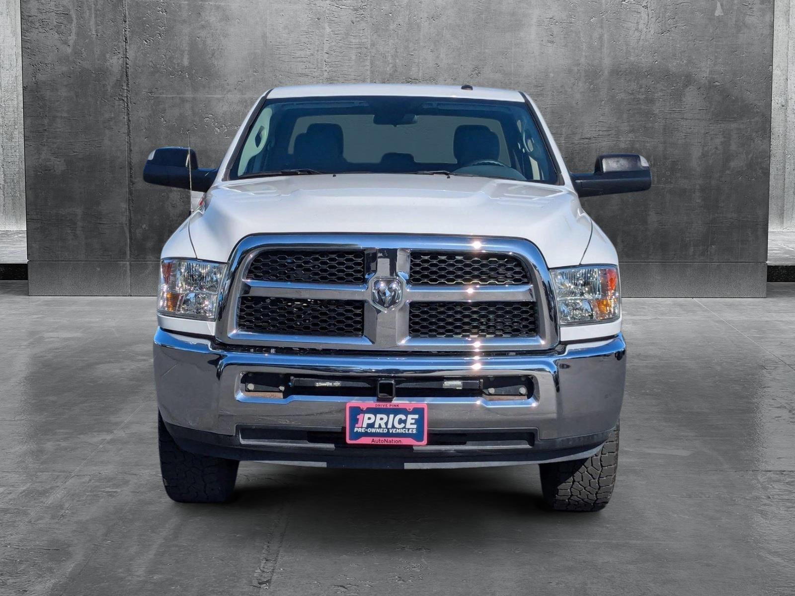 2018 Ram 2500 Vehicle Photo in VALENCIA, CA 91355-1705