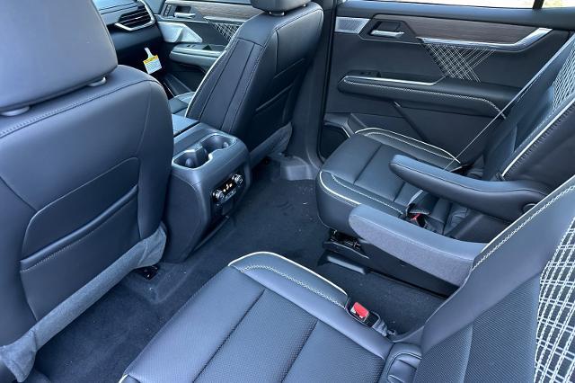 2025 GMC Acadia Vehicle Photo in SPOKANE, WA 99202-2191
