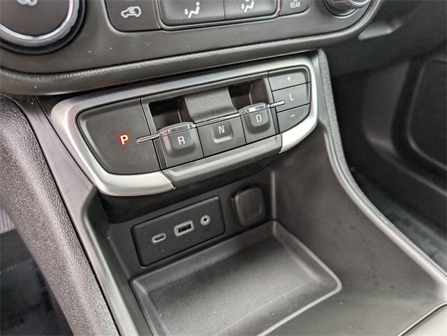 2022 GMC Terrain Vehicle Photo in AURORA, CO 80012-4011