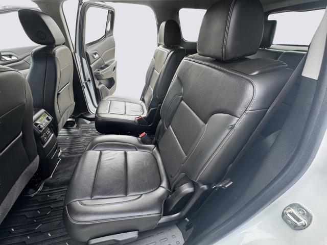 2023 GMC Acadia Vehicle Photo in LEOMINSTER, MA 01453-2952