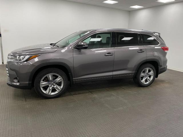 2017 Toyota Highlander Vehicle Photo in Appleton, WI 54913