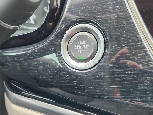 2025 Cadillac XT6 Vehicle Photo in HOUSTON, TX 77079