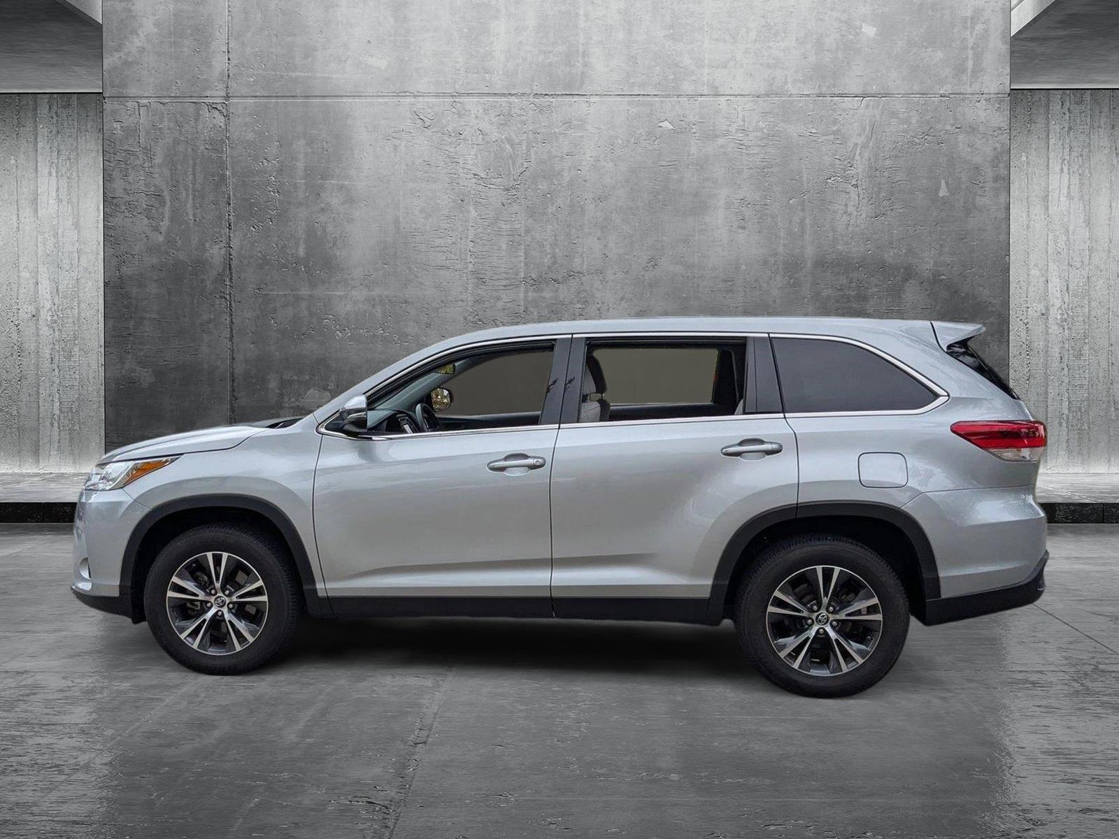 2019 Toyota Highlander Vehicle Photo in West Palm Beach, FL 33417
