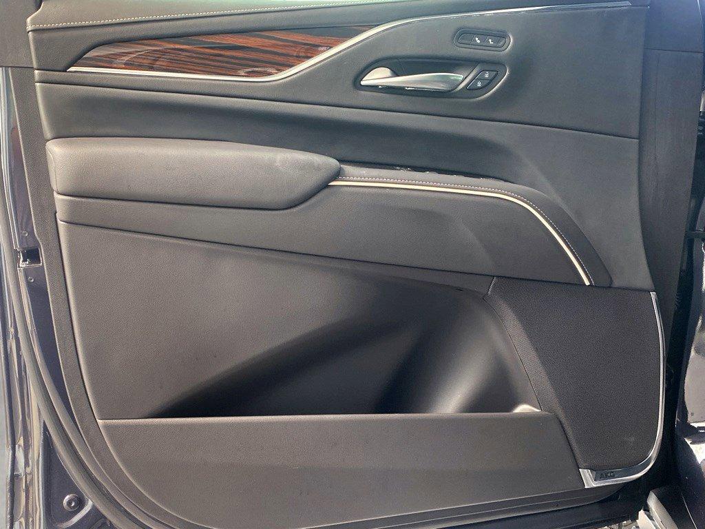 2024 Cadillac Escalade ESV Vehicle Photo in BEAUFORT, SC 29906-4218