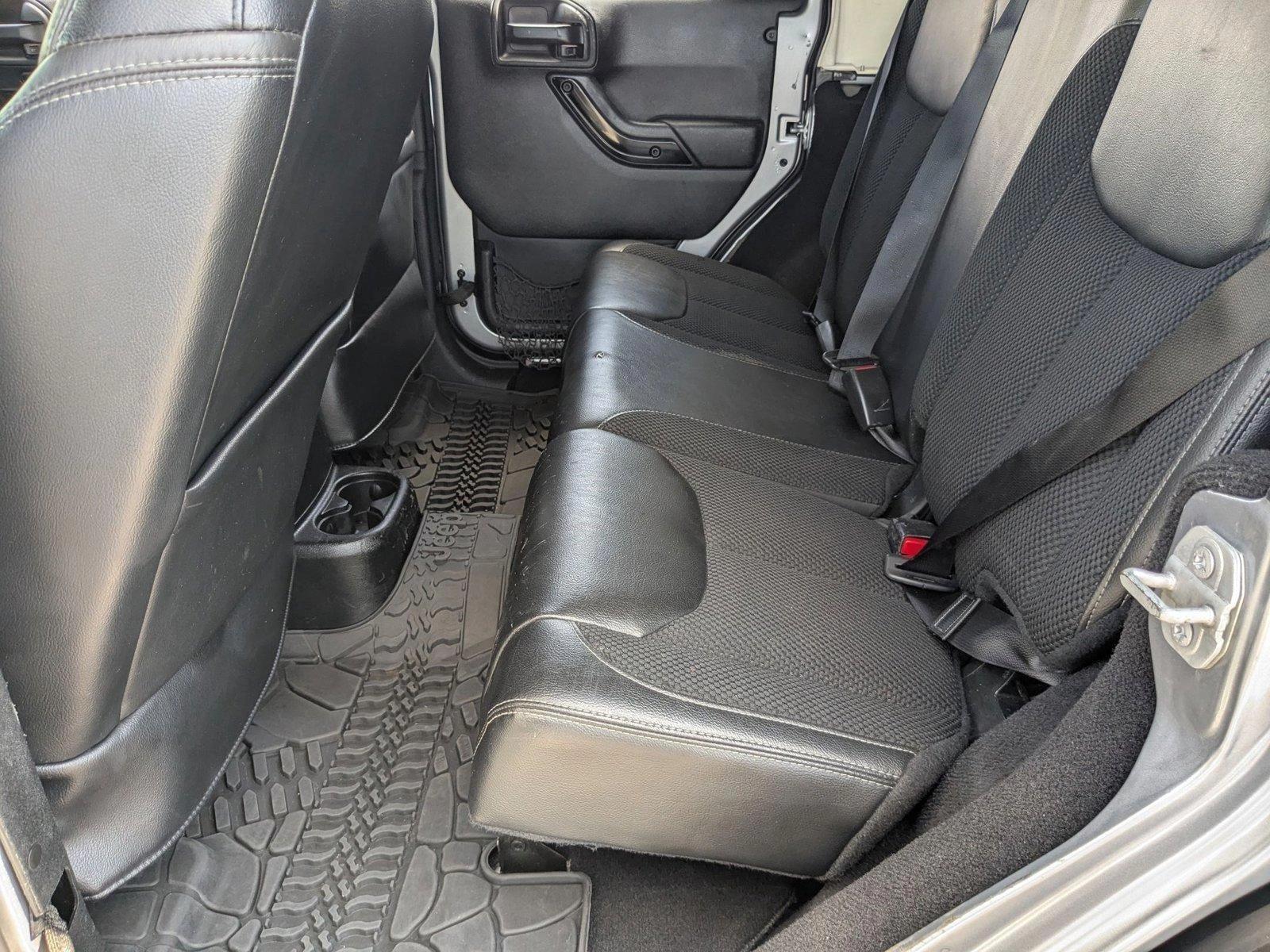 2017 Jeep Wrangler Unlimited Vehicle Photo in CLEARWATER, FL 33764-7163