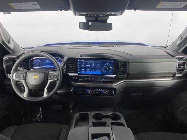 2025 Chevrolet Silverado 1500 Vehicle Photo in BROCKTON, MA 02301-7113