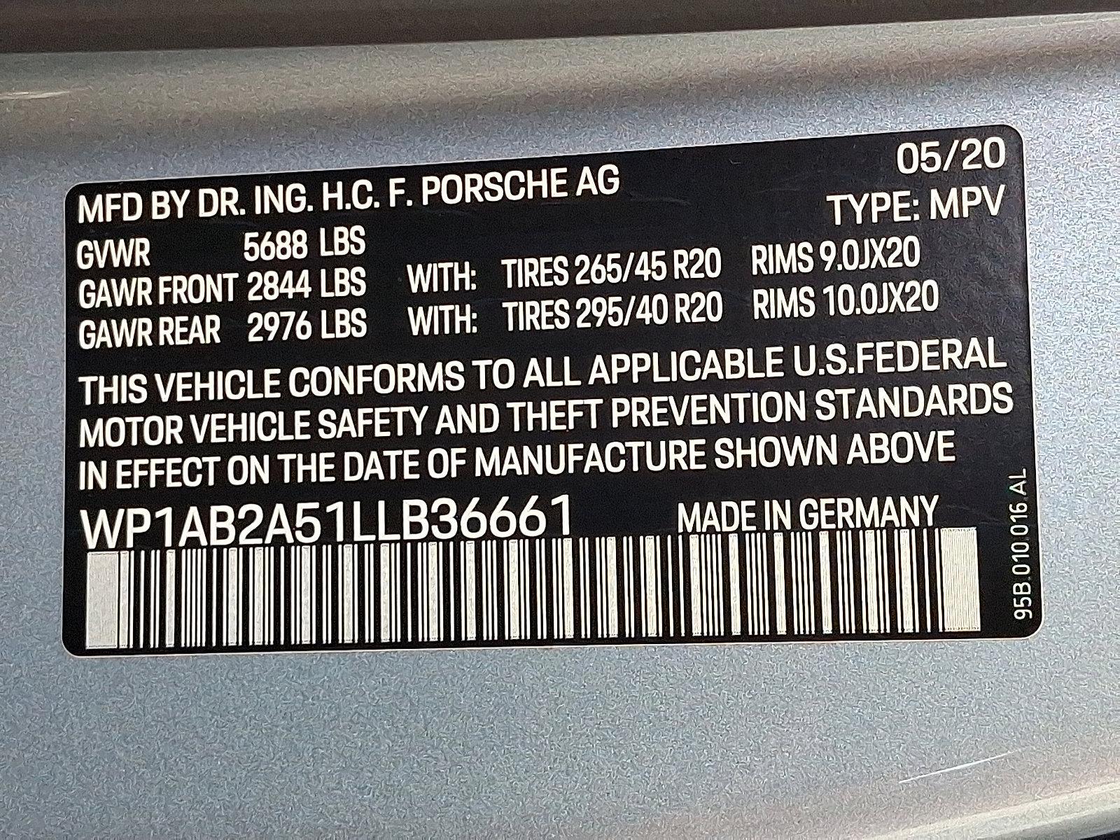 2020 Porsche Macan Vehicle Photo in Lancaster, PA 17601
