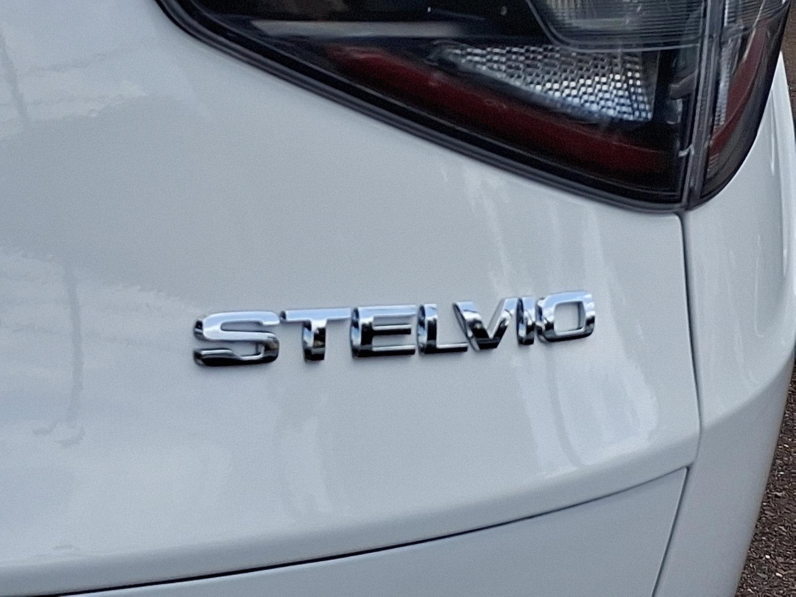 2025 Alfa Romeo Stelvio Vehicle Photo in Willow Grove, PA 19090