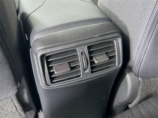 2019 Nissan Rogue Vehicle Photo in Everett, WA 98204