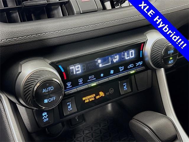 2021 Toyota RAV4 Vehicle Photo in Puyallup, WA 98371