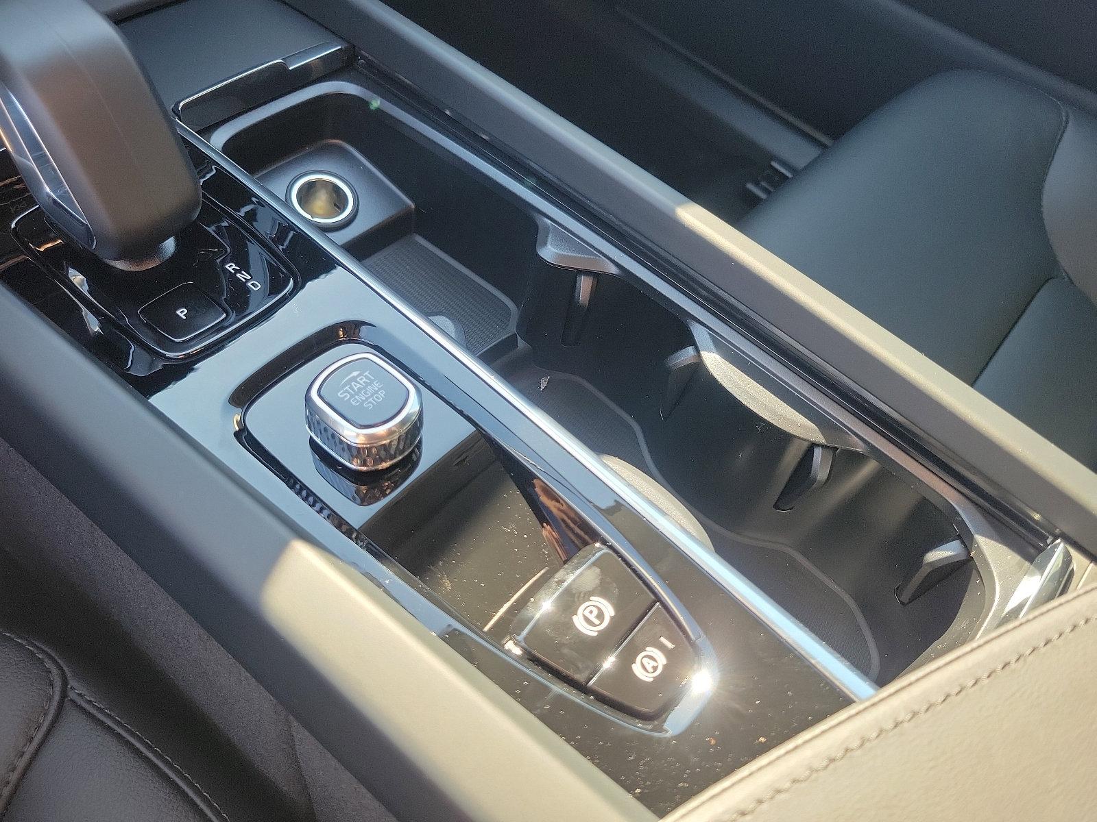2025 Volvo XC60 Vehicle Photo in Trevose, PA 19053