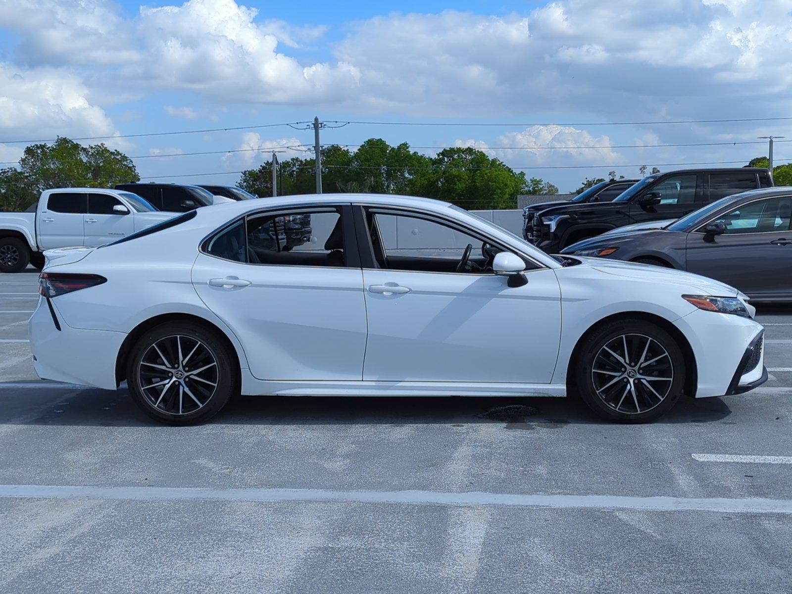 2022 Toyota Camry Vehicle Photo in Ft. Myers, FL 33907